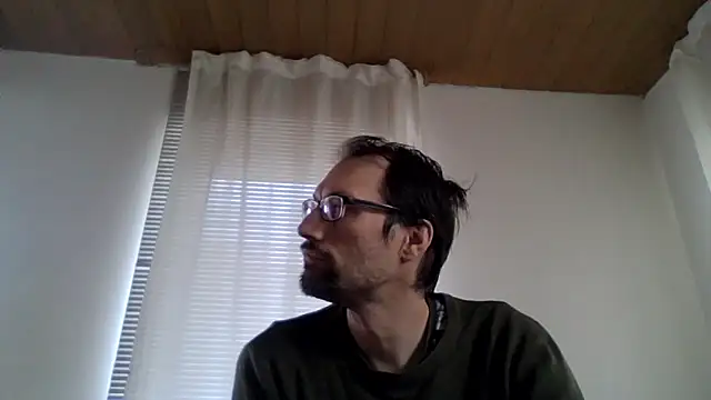 Snapshot of XLBarehengst chatting on 09/29/25, 07:13 XLBarehengst online show from 09/29/25, 07:13