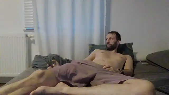 XLBarehengst online show from 12/04/25, 02:48