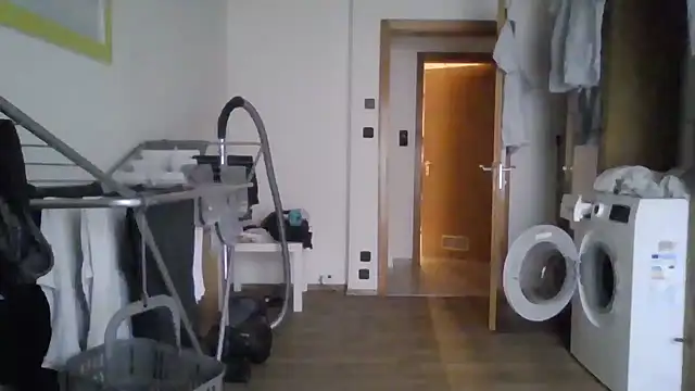 Snapshot of XLBarehengst chatting on 03/31/26, 06:03 XLBarehengst online show from 03/31/26, 06:03