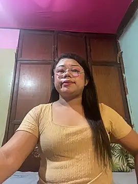 Snapshot of Hotcum_Shemale chatting on 04/21/26, 09:50 Hotcum Shemale online show from 04/21/26, 09:50