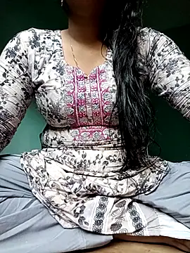 Rina-2 online show from 10/21/25, 10:38