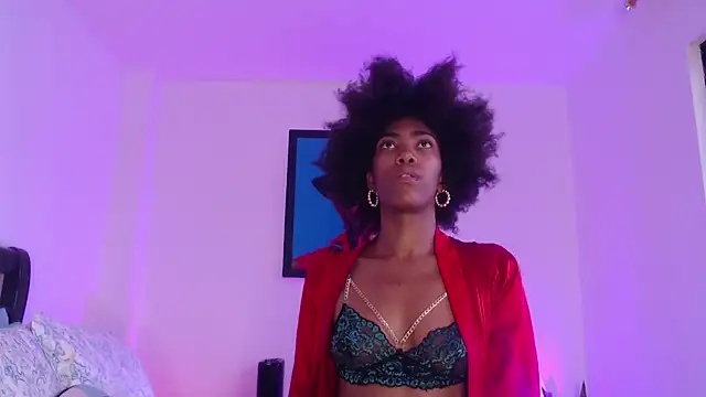 Snapshot of lucyymaximo chatting on 03/29/26, 05:13 lucyymaximo online show from 03/29/26, 05:13