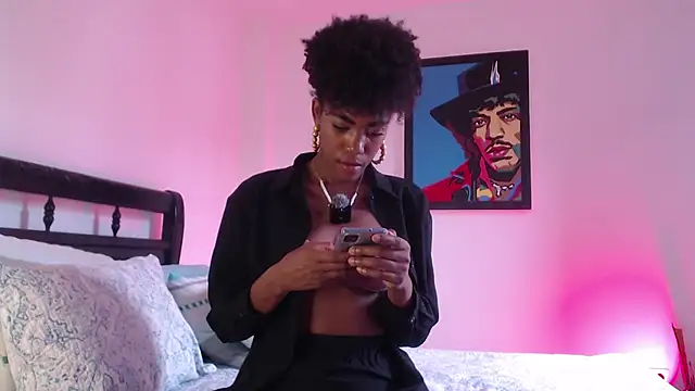 Snapshot of lucyymaximo chatting on 04/15/26, 07:58 lucyymaximo online show from 04/15/26, 07:58