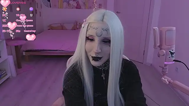 Nana stolass online show from 03/11/26, 10:32