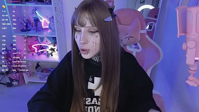 Nana stolass online show from 05/30/26, 07:49