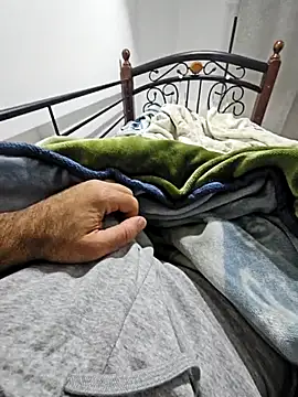 Snapshot of fena-sikerimmm chatting on 11/19/25, 10:54 fena-sikerimmm online show from 11/19/25, 10:54