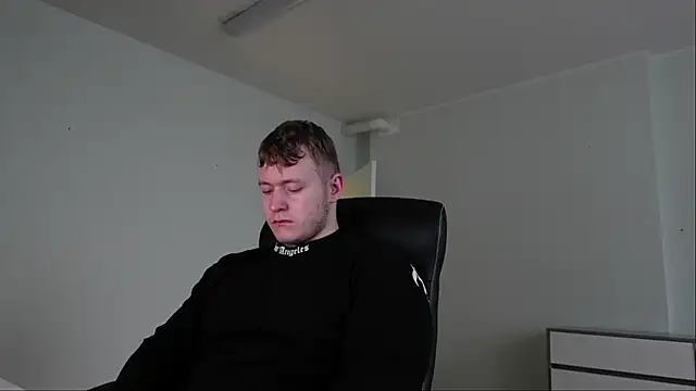 Richard Dullas online show from 10/27/25, 01:26