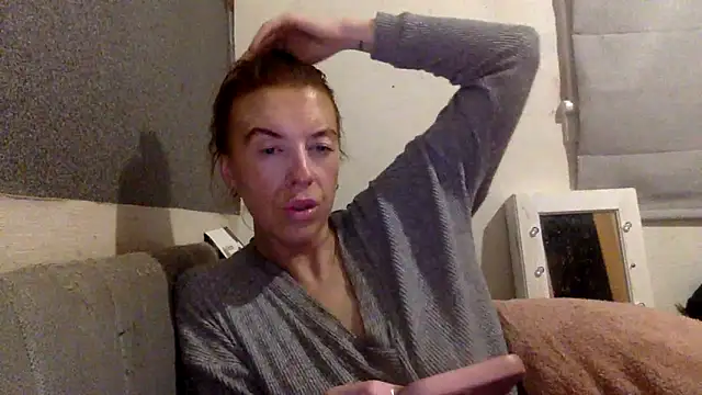 Snapshot of Bellababexox chatting on 06/02/26, 01:07 Bellababexox online show from 06/02/26, 01:07
