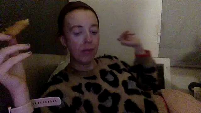Snapshot of Bellababexox chatting on 06/28/26, 04:40 Bellababexox online show from 06/28/26, 04:40