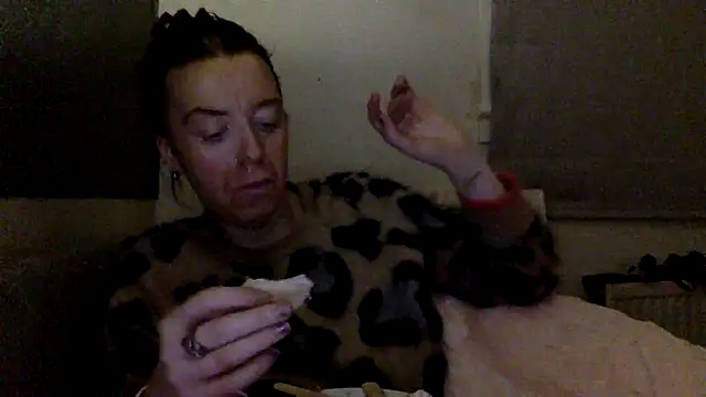 Snapshot of Bellababexox chatting on 07/04/26, 04:51 Bellababexox online show from 07/04/26, 04:51