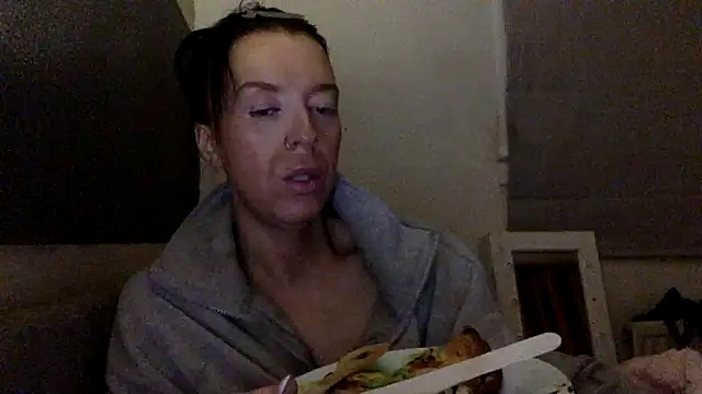 Snapshot of Bellababexox chatting on 07/11/26, 12:57 Bellababexox online show from 07/11/26, 12:57