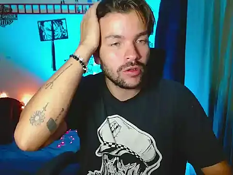 cortelioni massimo  online show from 10/07/25, 01:03