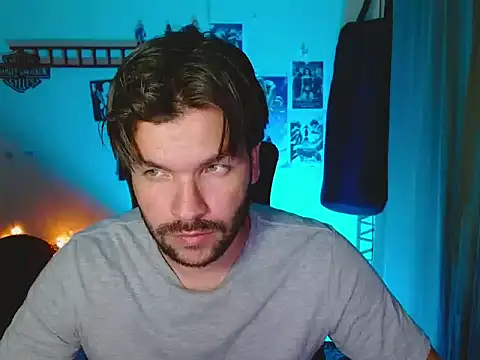 cortelioni massimo  online show from 10/08/25, 01:47