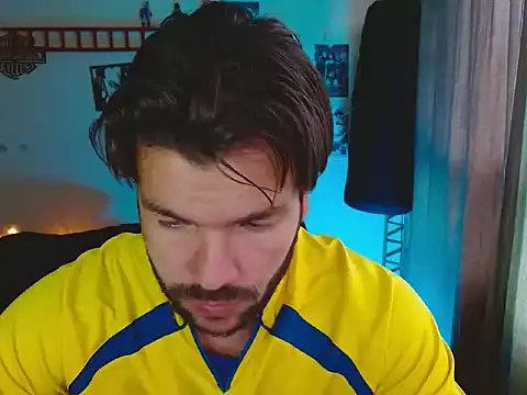 cortelioni massimo  online show from 10/15/25, 07:25