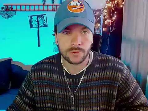 cortelioni massimo  online show from 11/12/25, 01:11