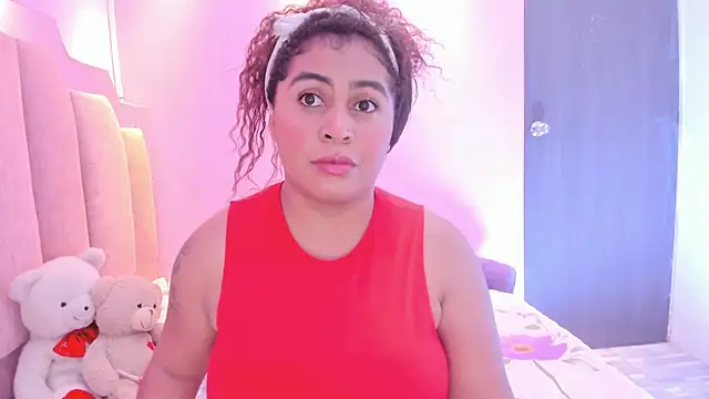 Snapshot of AndreaSweet2 chatting on 10/01/25, 07:53 AndreaSweet2 online show from 10/01/25, 07:53