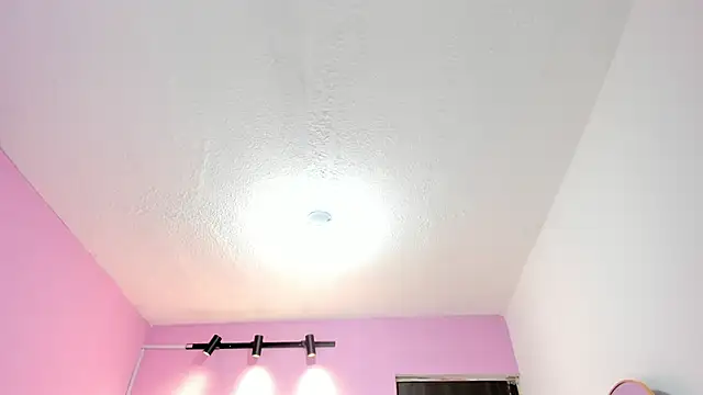 Snapshot of AndreaSweet2 chatting on 10/09/25, 07:56 AndreaSweet2 online show from 10/09/25, 07:56