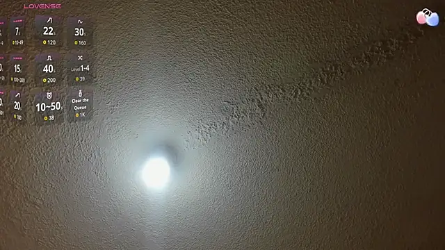 Snapshot of AndreaSweet2 chatting on 10/28/25, 11:47 AndreaSweet2 online show from 10/28/25, 11:47