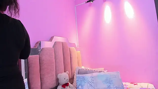 Snapshot of AndreaSweet2 chatting on 11/05/25, 07:58 AndreaSweet2 online show from 11/05/25, 07:58