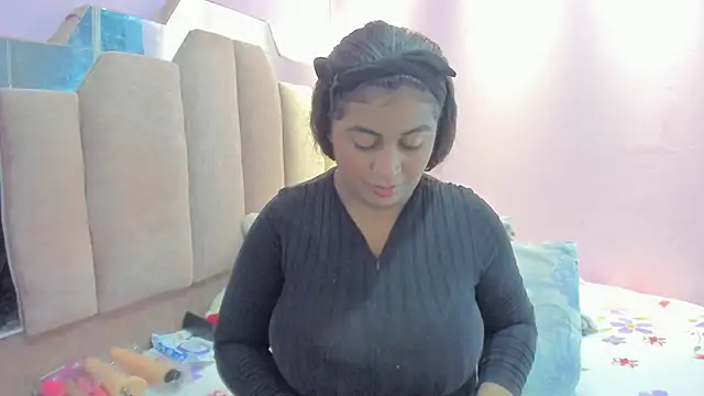 Snapshot of AndreaSweet2 chatting on 11/29/25, 07:50 AndreaSweet2 online show from 11/29/25, 07:50