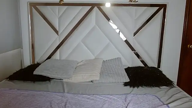 Snapshot of SophiaaLee chatting on 01/10/26, 05:37 SophiaaLee online show from 01/10/26, 05:37