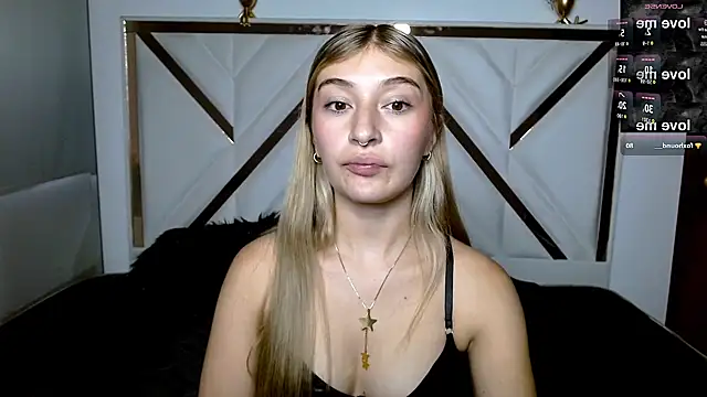 Snapshot of SophiaaLee chatting on 02/13/26, 10:39 SophiaaLee online show from 02/13/26, 10:39