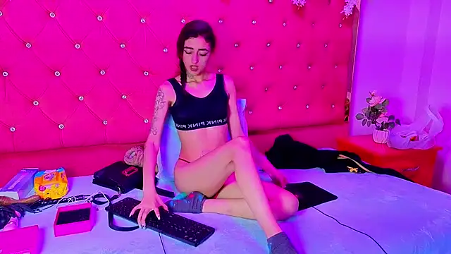 Snapshot of _Maleja_19_ chatting on 02/18/26, 03:46 Maleja 19 online show from 02/18/26, 03:46