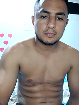 Snapshot of Geral_Yeraldyn09 chatting on 11/07/25, 02:00 Geral Yeraldyn09 online show from 11/07/25, 02:00