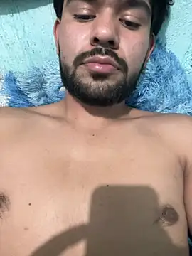 Snapshot of 09chino_ chatting on 11/26/25, 03:07 09chino online show from 11/26/25, 03:07