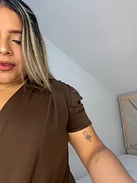 Snapshot of ashley-swift- chatting on 09/26/25, 09:35 ashley-swift- online show from 09/26/25, 09:35