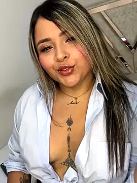 Snapshot of ashley-swift- chatting on 11/07/25, 04:56 ashley-swift- online show from 11/07/25, 04:56