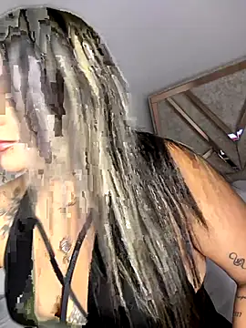 Snapshot of ashley-swift- chatting on 12/20/25, 08:21 ashley-swift- online show from 12/20/25, 08:21