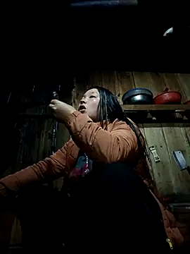 MuiNay online show from 02/25/26, 11:20