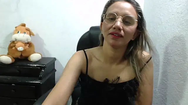 Snapshot of StarletTays chatting on 03/17/26, 07:12 StarletTays online show from 03/17/26, 07:12