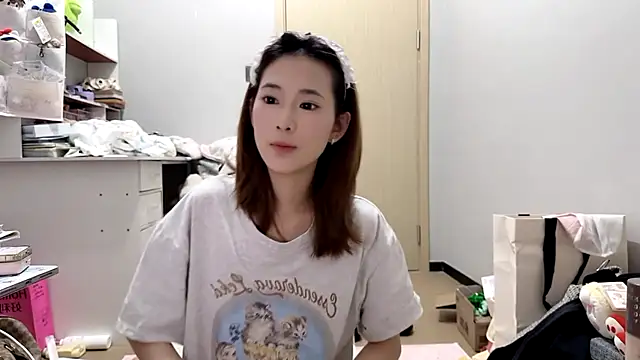Snapshot of Ann-cookie chatting on 03/25/26, 04:02 Ann-cookie online show from 03/25/26, 04:02
