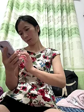 Snapshot of crhong666 chatting on 09/10/25, 08:53 crhong666 online show from 09/10/25, 08:53