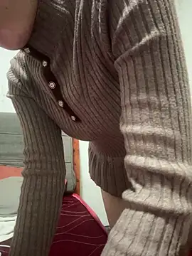 crhong666 online show from 03/17/26, 12:37