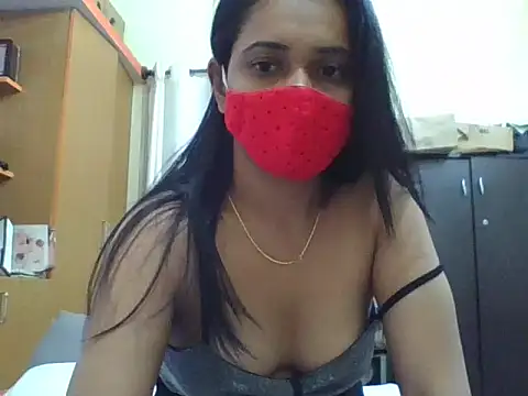 Snapshot of Curvyqueenz chatting on 12/18/25, 05:52 Curvyqueenz online show from 12/18/25, 05:52