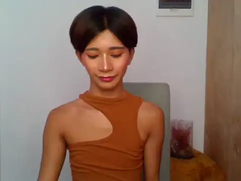 Snapshot of _lexa_ chatting on 11/12/25, 12:55 lexa online show from 11/12/25, 12:55