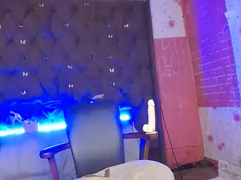 Snapshot of _lexa_ chatting on 01/15/26, 10:53 lexa online show from 01/15/26, 10:53