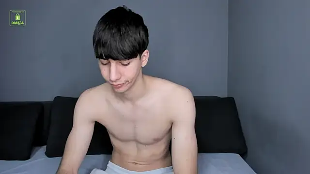 Snapshot of Quentin_Blake chatting on 03/06/26, 06:32 Quentin Blake online show from 03/06/26, 06:32