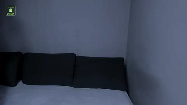 Snapshot of Quentin_Blake chatting on 04/23/26, 05:30 Quentin Blake online show from 04/23/26, 05:30