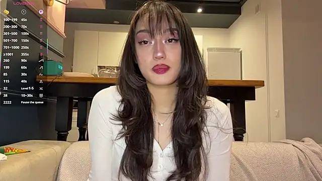 SweetSakuraJane online show from 04/09/26, 09:09