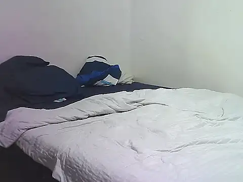 AlphaBoyyX online show from 12/18/25, 02:39