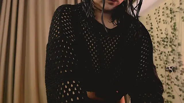 Snapshot of HoneyBroownie chatting on 11/17/25, 10:04 HoneyBroownie online show from 11/17/25, 10:04