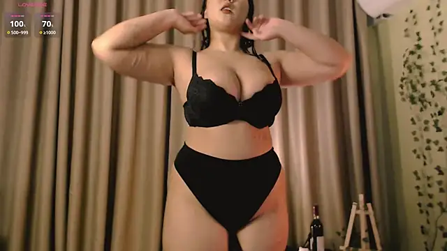 Snapshot of HoneyBroownie chatting on 12/01/25, 10:53 HoneyBroownie online show from 12/01/25, 10:53