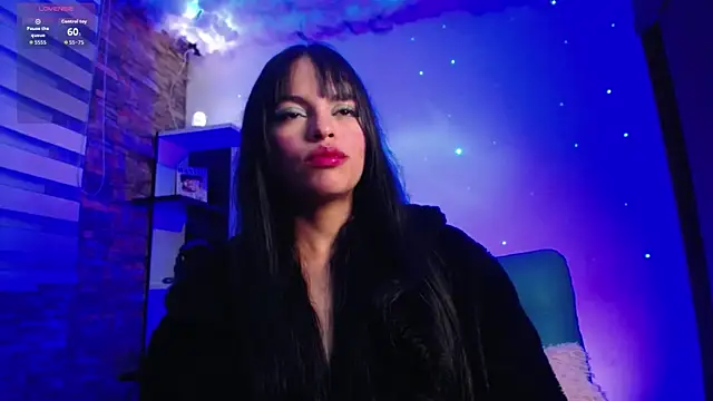 Snapshot of sharlott_essence chatting on 10/02/25, 12:17 sharlott essence online show from 10/02/25, 12:17