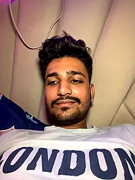 Snapshot of the_Shinchan@xh chatting on 09/25/25, 02:04 the Shinchanxh online show from 09/25/25, 02:04