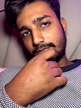 Snapshot of the_Shinchan@xh chatting on 10/21/25, 07:25 the Shinchanxh online show from 10/21/25, 07:25