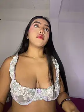 Michelle johnson  online show from 10/31/25, 06:53